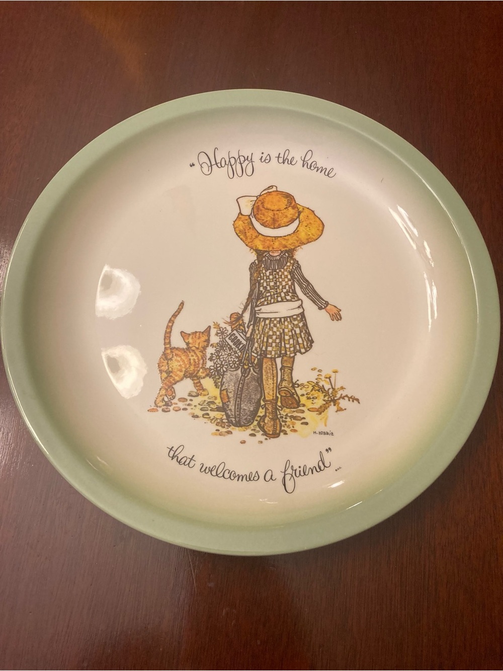 1972 Holly Hobbie Collectors Plate. “Happy is the home that Welcomes friends “